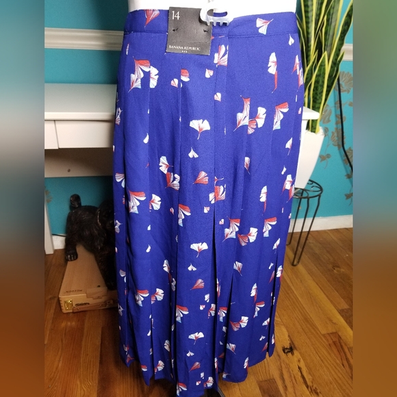 Banana Republic Blue Floral Button Front Skirt - Picture 3 of 12